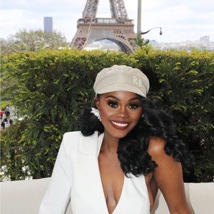 Meet your Posher, Jakhia